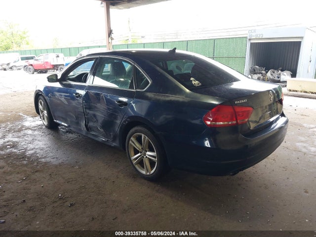 1VWBT7A36EC099217 Volkswagen Passat 1.8t Se
