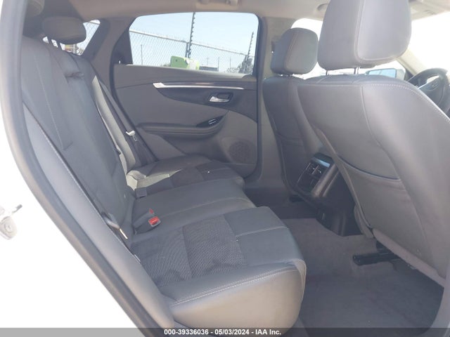 Chevrolet IMPALA 1LT 2018 1G1105SA4JU101570 Image 8
