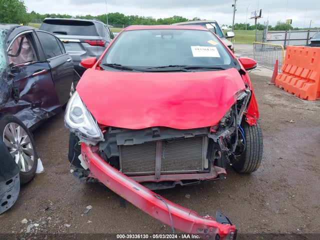 Toyota Prius C One 2017 JTDKDTB33H1593753 Image 12