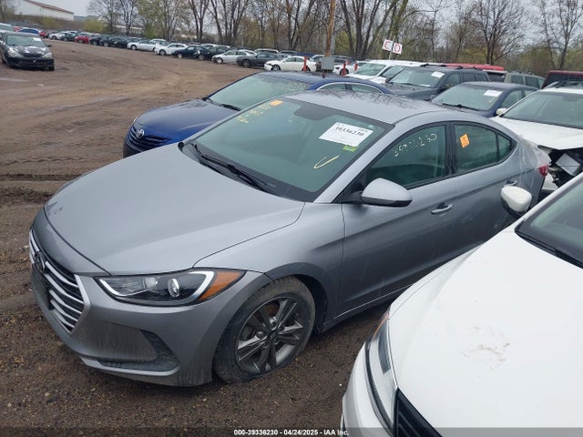5NPD84LF9HH100887 Hyundai ELANTRA SE
