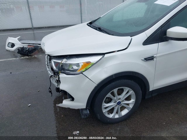 Ford ESCAPE SE 2017 1FMCU0GD9HUA60563 Image 6