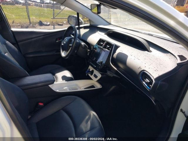 JTDKARFU5G3015316 Toyota Prius Four Touring