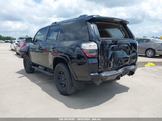 Toyota 4RUNNER SR5 2024 JTEMU5JR5R6239050 Image 3