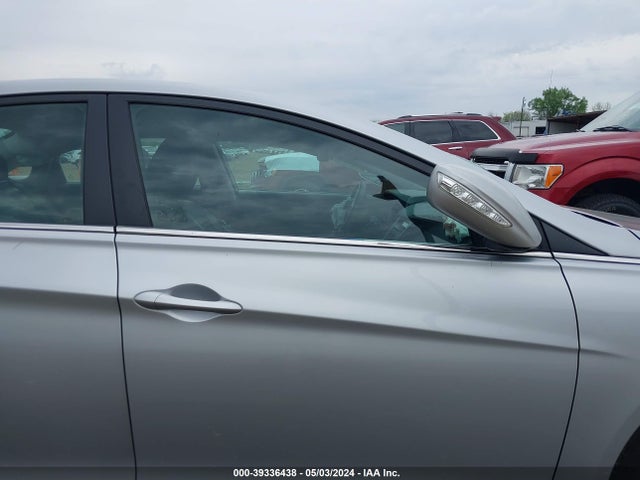 Hyundai SONATA GLS 2014 5NPEB4AC3EH893503 Image 14