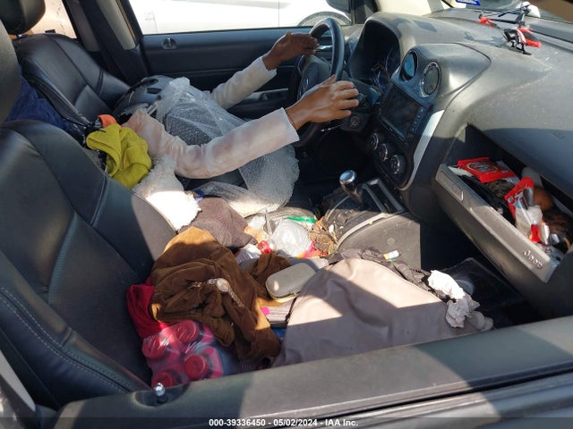 1C4NJCEB1HD212215 Jeep Compass High Altitude Fwd