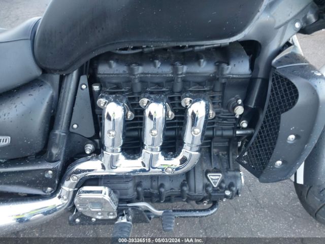 2017 TRIUMPH MOTORCYCLE ROCKET III SMTC02L47HJ786457 Photo 7