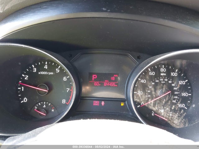KIA SEDONA LX 2017 KNDMB5C18H6218676 Image 7