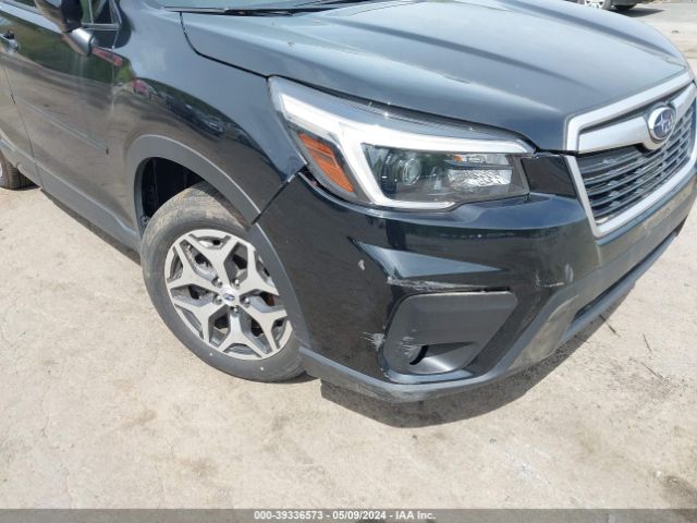 JF2SKAJC2MH586243 Subaru Forester Premium