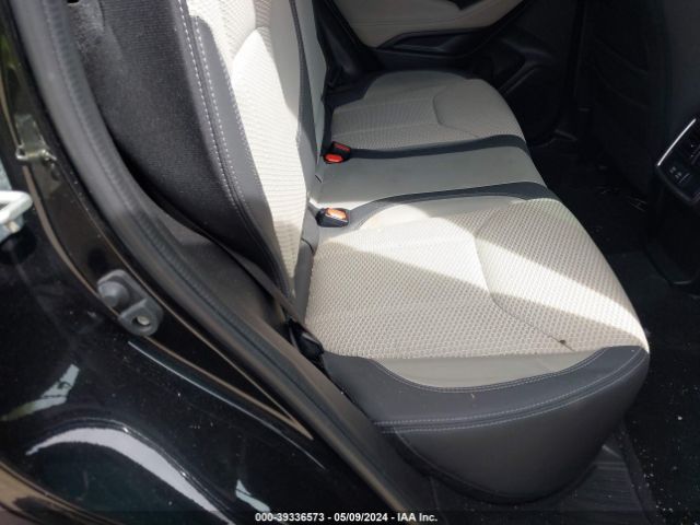 JF2SKAJC2MH586243 Subaru Forester Premium