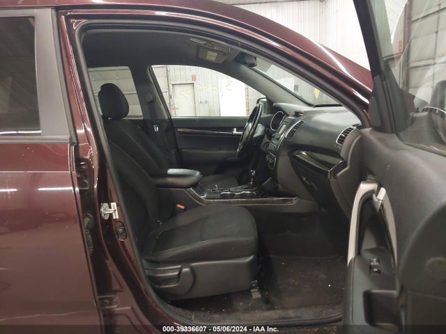 KIA SORENTO LX 2015 5XYKTCA65FG571782 Image 5