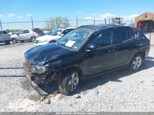 Jeep Compass Latitude 2016 1C4NJDEB4GD723521 Image 2