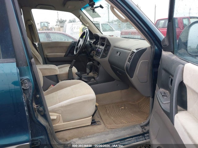 2001 MITSUBISHI MONTERO JA4MW31R11J033450 Photo 4
