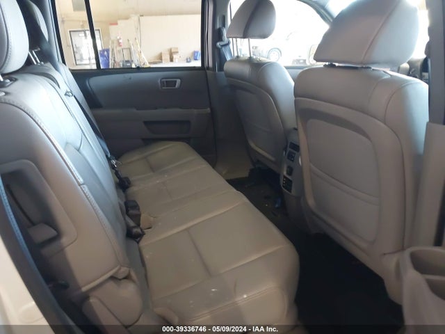 Honda Pilot Touring 2015 5FNYF4H92FB017081 Image 8