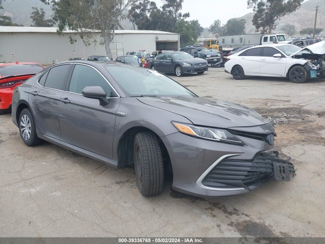 Toyota Camry Le Hybrid 2021 4T1C31AK5MU027229 zdjęcie główne