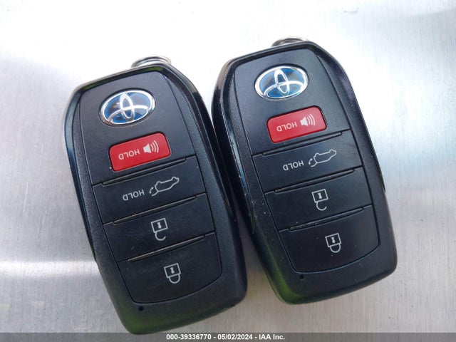 Toyota Venza Limited 2021 JTEAAAAH5MJ084422 Image 11
