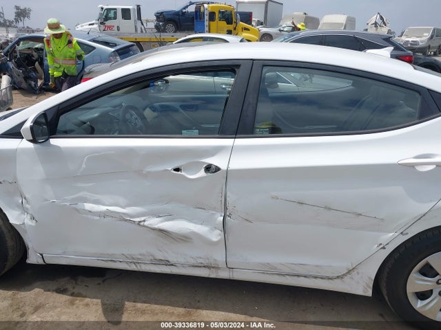 Hyundai ELANTRA SE 2016 5NPDH4AE3GH792007 Image 14