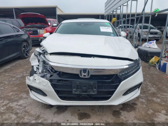 1HGCV2F97JA013180 Honda Accord Touring 2.0t