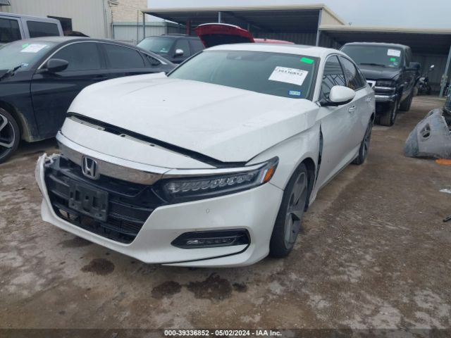 1HGCV2F97JA013180 Honda Accord Touring 2.0t