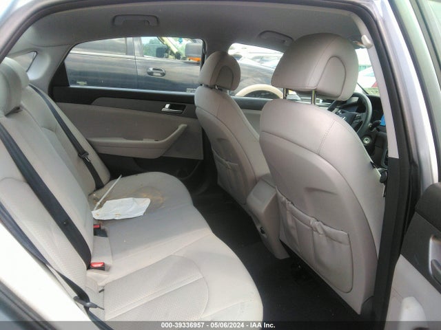 Hyundai SONATA SE 2016 5NPE24AF5GH269411 Image 8
