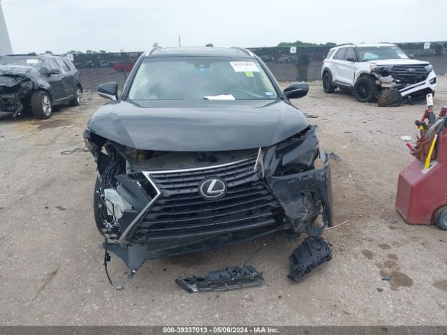 JTJYARBZ8K2124697 Lexus NX 300