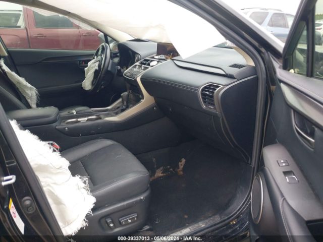 JTJYARBZ8K2124697 Lexus NX 300