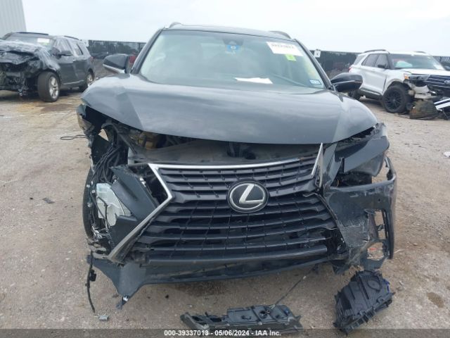 JTJYARBZ8K2124697 Lexus NX 300