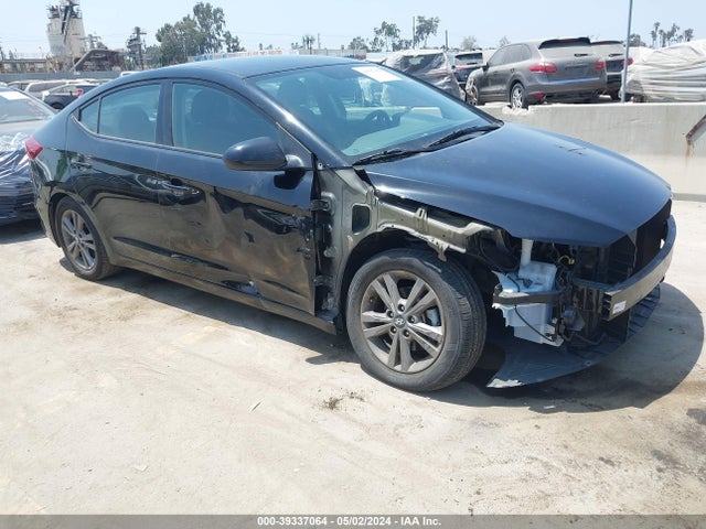 2018 5NPD84LF5JH384895 main image