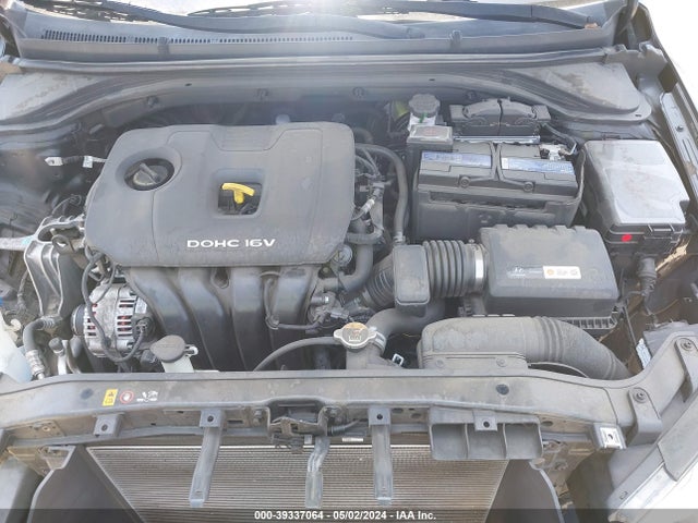 Hyundai ELANTRA SEL 2018 5NPD84LF5JH384895 Image 10