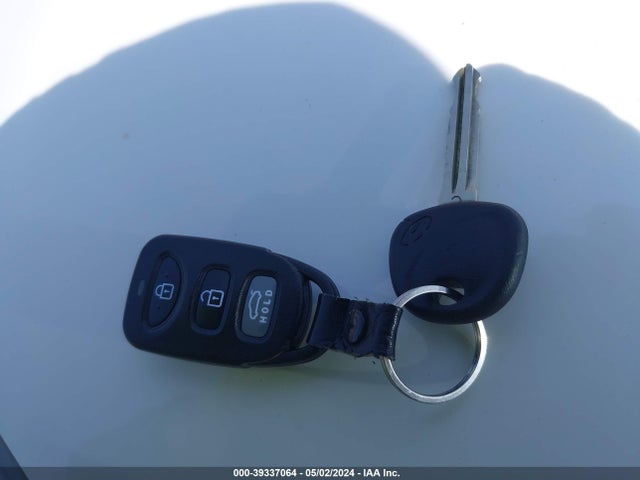 Hyundai ELANTRA SEL 2018 5NPD84LF5JH384895 Image 11