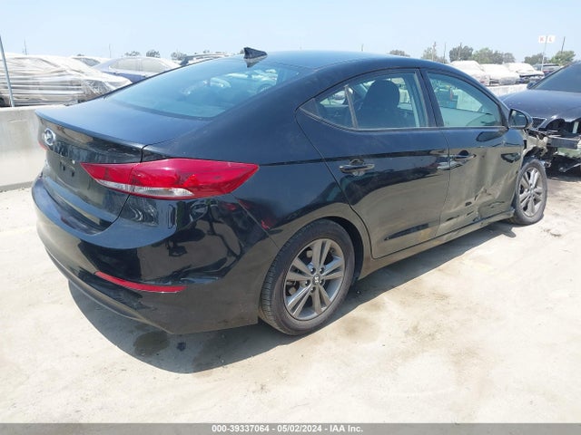 Hyundai ELANTRA SEL 2018 5NPD84LF5JH384895 Image 4