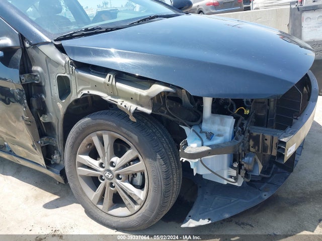 Hyundai ELANTRA SEL 2018 5NPD84LF5JH384895 Image 6