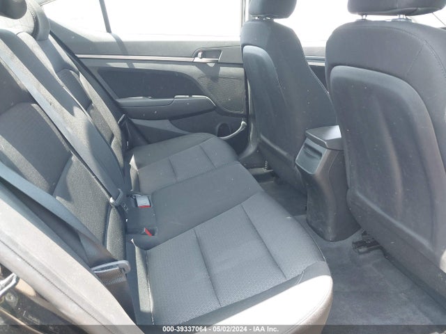Hyundai ELANTRA SEL 2018 5NPD84LF5JH384895 Image 8