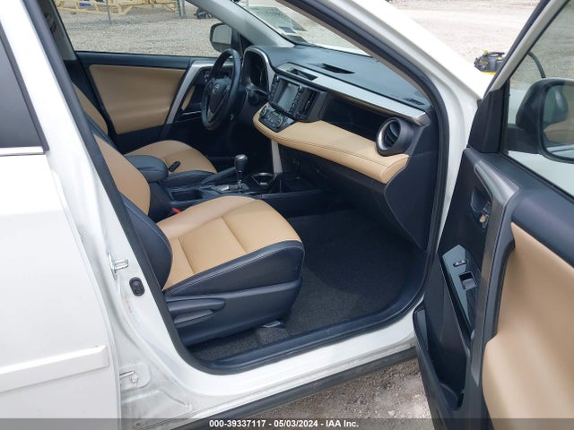 Toyota Rav4 Limited 2016 JTMDFREV6GJ069627 Image 5