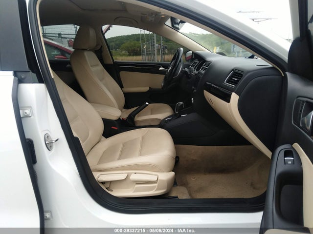 3VWL17AJ8GM383846 Volkswagen Jetta 1.8t Sel