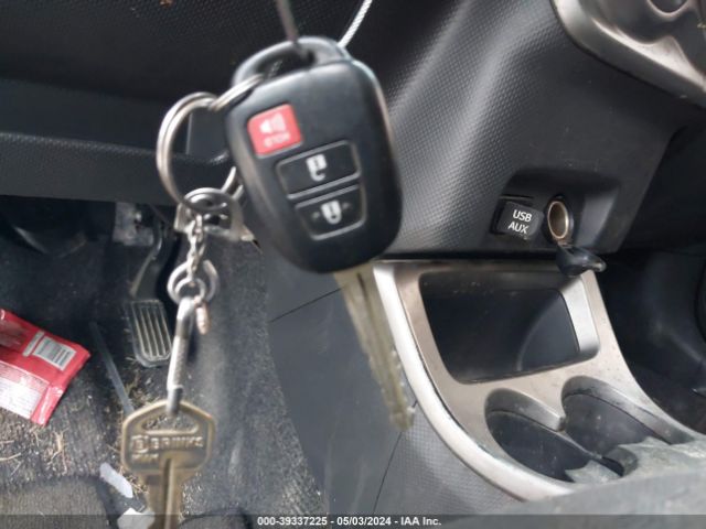 JTKKUPB41E1041933 Scion XD