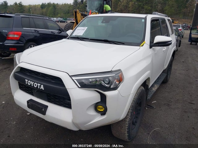 Toyota 4runner Sr5 Premium 2022 JTENU5JR4N5987325 Image 2