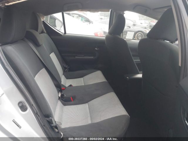 JTDKDTB31F1576401 Toyota Prius C Two