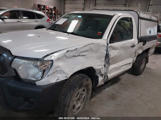Toyota Tacoma 2014 5TFNX4CNXEX033361 Image 2