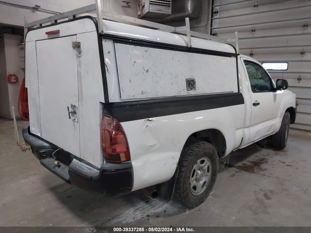 Toyota Tacoma 2014 5TFNX4CNXEX033361 Image 4