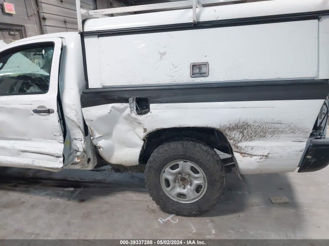 Toyota Tacoma 2014 5TFNX4CNXEX033361 Image 6