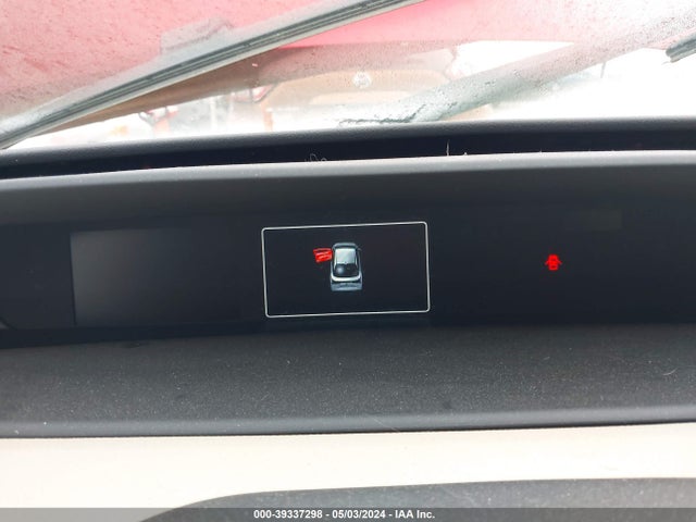 JTDKARFUXK3072975 Toyota Prius Limited