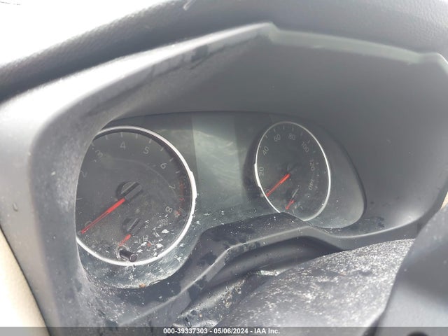 Toyota RAV4 LE 2019 JTMF1RFV5KD008721 Image 7
