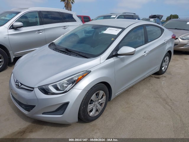 Hyundai ELANTRA SE 2016 KMHDH4AE6GU512355 Image 2