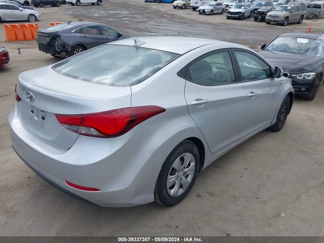 Hyundai ELANTRA SE 2016 KMHDH4AE6GU512355 Image 4