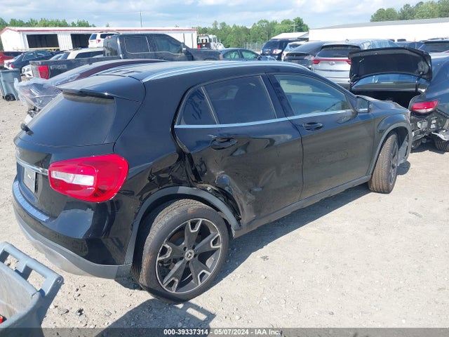 Mercedes-Benz GLA 250 2019 WDCTG4EB0KU015551 Image 4