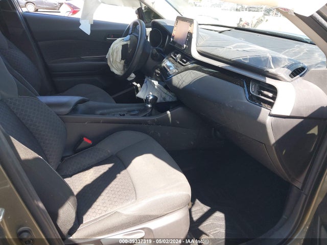Toyota C-HR LE 2021 JTNKHMBX2M1095871 Image 5