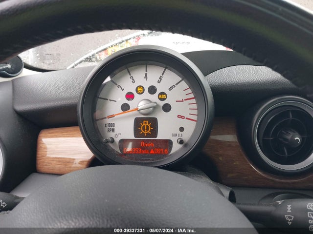2011 MINI COOPER WMWSU3C50BT182528 Photo 6
