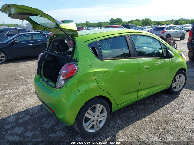 Chevrolet Spark 1lt Auto 2014 KL8CD6S9XEC498805 Image 4