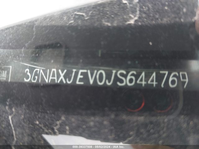 3GNAXJEV0JS644769 Chevrolet EQUINOX LT