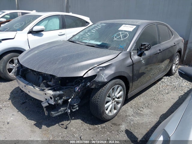 Toyota CAMRY LE 2019 4T1B11HK0KU730449 Image 2